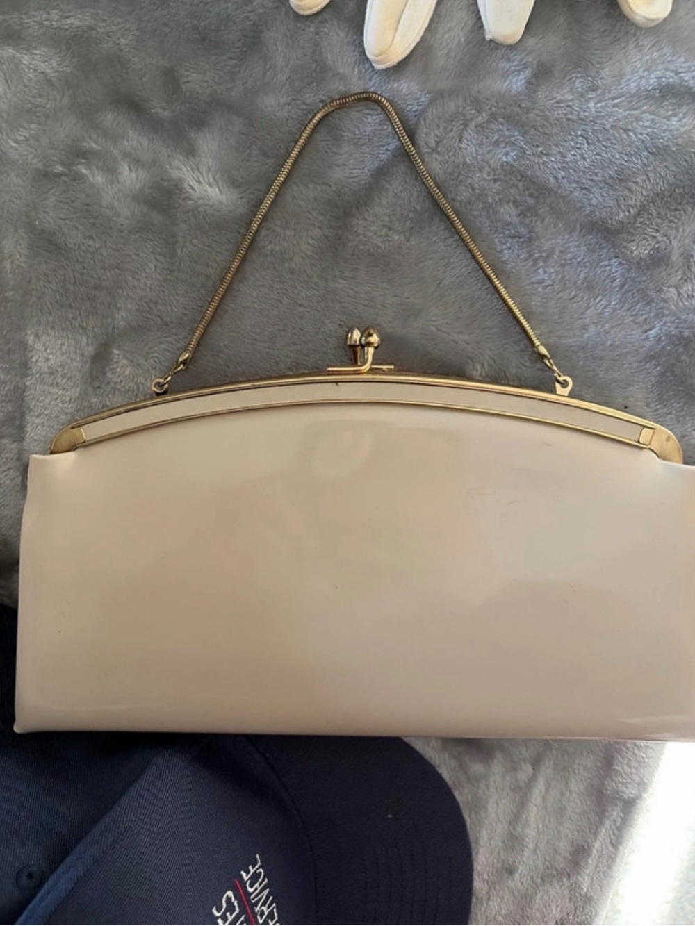Andes vintage clutch with gold chain